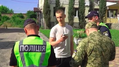 Стало відомо, скільки ухилянтів в Україні перебувають у розшуку: Тернопільщина - серед лідерів