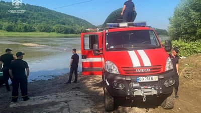 Трагедія на воді: у Дністрі знайшли тіло юнака, котрий втопився напередодні