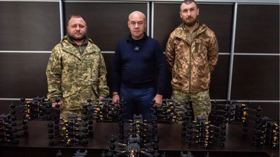 Тернопіль для ЗСУ: 50 FPV-дронів отримали бійці 35-го батальйону