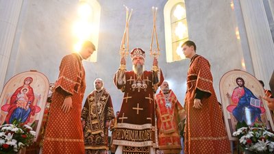 "Завдяки Господній милості ми досягнемо перемоги": глава ПЦУ Епіфаній очолив святкове богослужіння у Тернополі. ФОТО