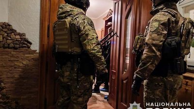 Заробили на ухилянтах шість мільйонів: будуть судити банду ділків. ФОТО