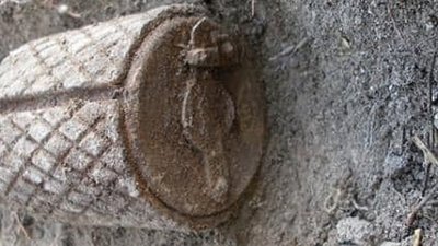 У полі на Тернопільщині знайшли велику кількість боєприпасів