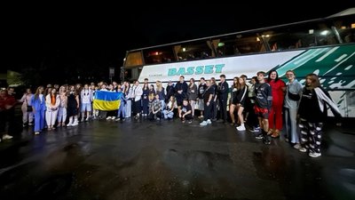 Діти захисників з Тернополя вирушили на відпочинок до Швеції