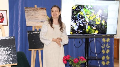 Письменниця із Сум презентувала фотовиставку у Тернополі