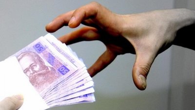 1800 доларів заплатила тернополянка шахраям за неіснуючу роботу