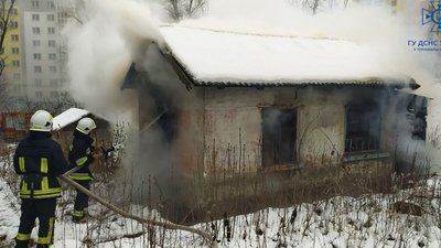 У сумнозвісному дачному кооперативі в Тернополі знову горів будинок. ФОТО