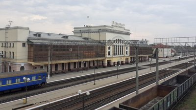 Пасажирів з Тернополя будуть пересаджувати: внаслідок нічної атаки потяги курсуватимуть із затримками