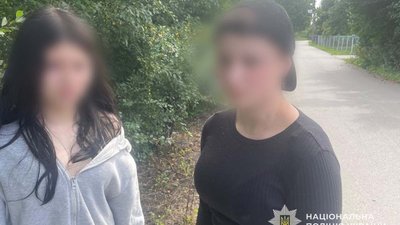 Троє дівчат втекли із закладу соціальної підтримки у Тернополі: їх розшукали і повернули
