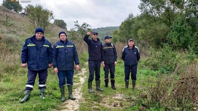 На Тернопільщині тривають пошуки зниклого чоловіка: залучено понад пів сотні людей і десять одиниць техніки. ФОТО