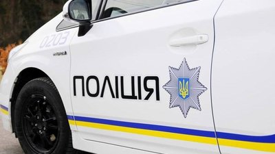 У Тернополі посеред ночі патрульні допомагали вагітній жінці. ВІДЕО