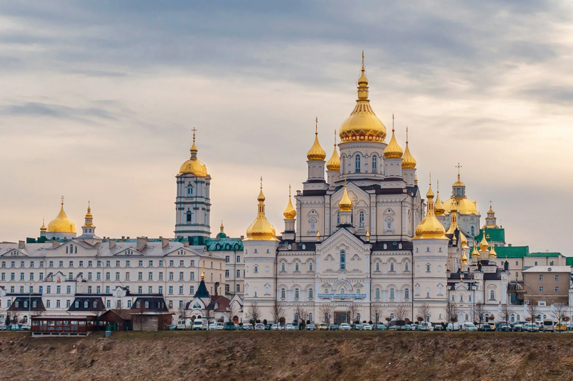 Розпочався процес повернення Почаївської лаври державі, - міністр культури