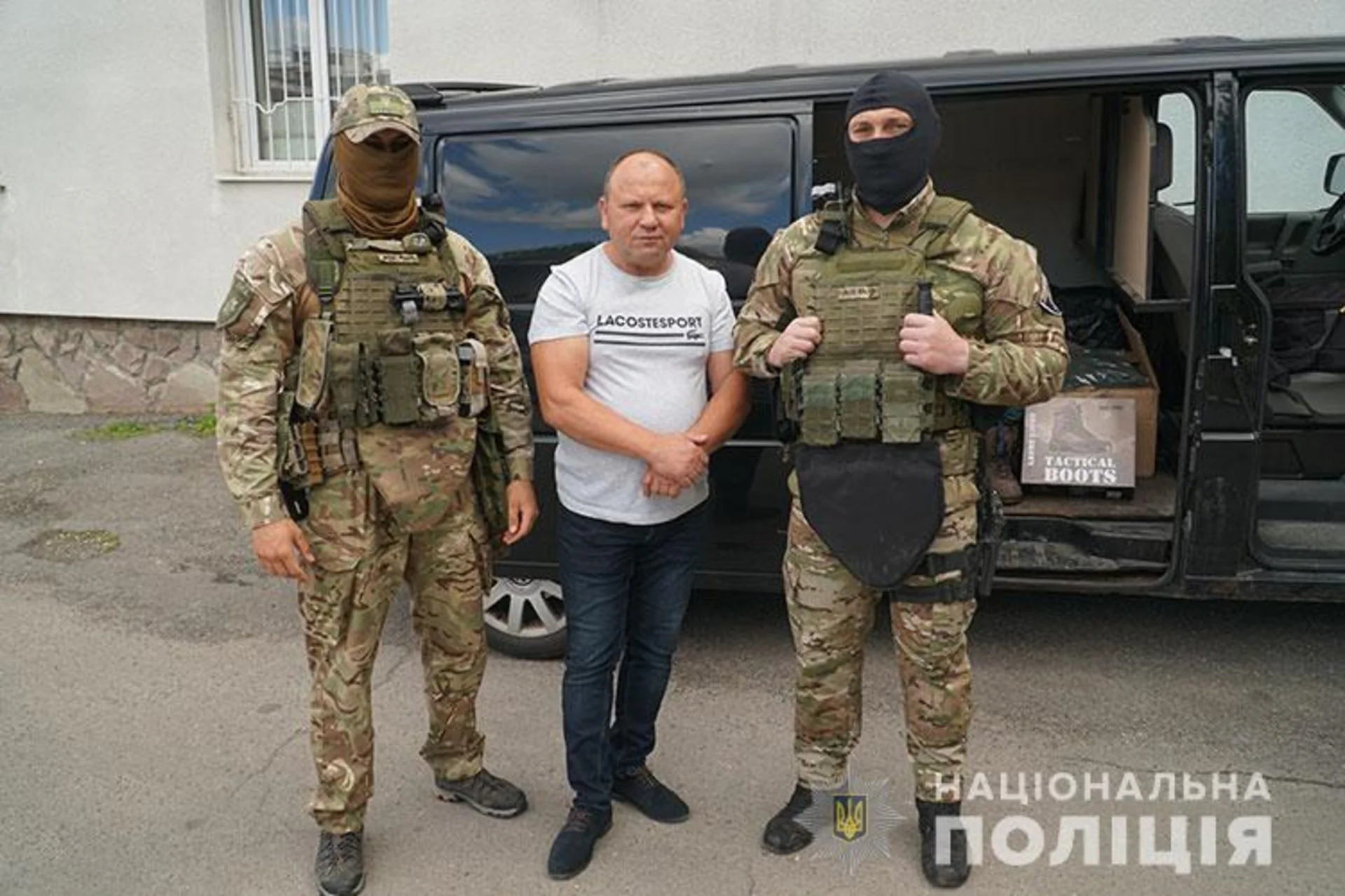 Українці з Нідерландів передали допомогу для тернопільських спецпризначенців