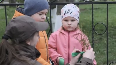 Вихованці дитячого садка на Тернопільщині висаджували дерева. ФОТО