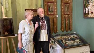 У замку на Тернопільщині діє виставка художника-реставратора