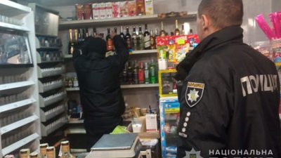 Звільнення і мобілізація: на Тернопільщині жорстко карають поліціянтів, котрі "попалися" п'яними