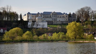 Справа на мільйон євро: біля палацу на Тернопільщині планують відновити парк