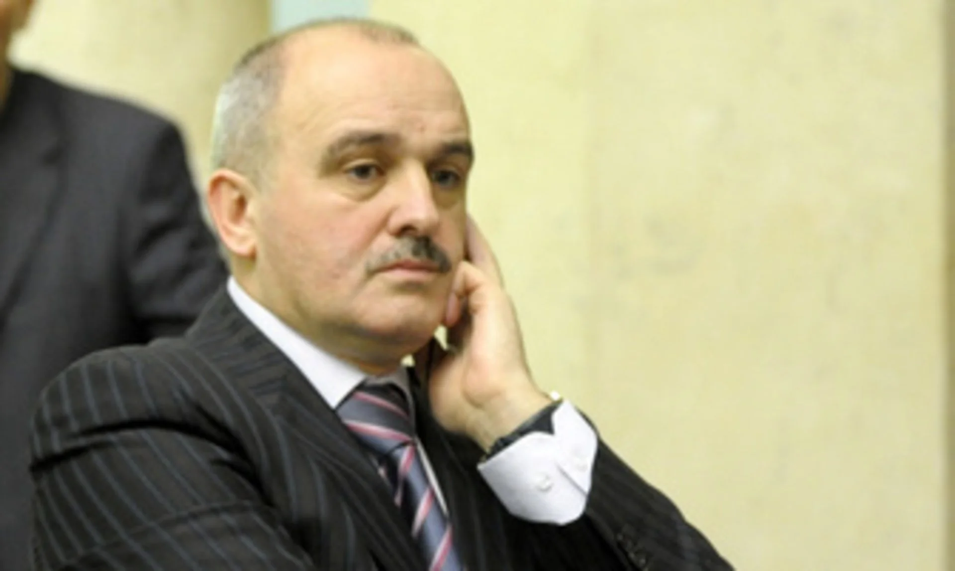 На Тернопільщині невідомі захопили офіс народного депутата