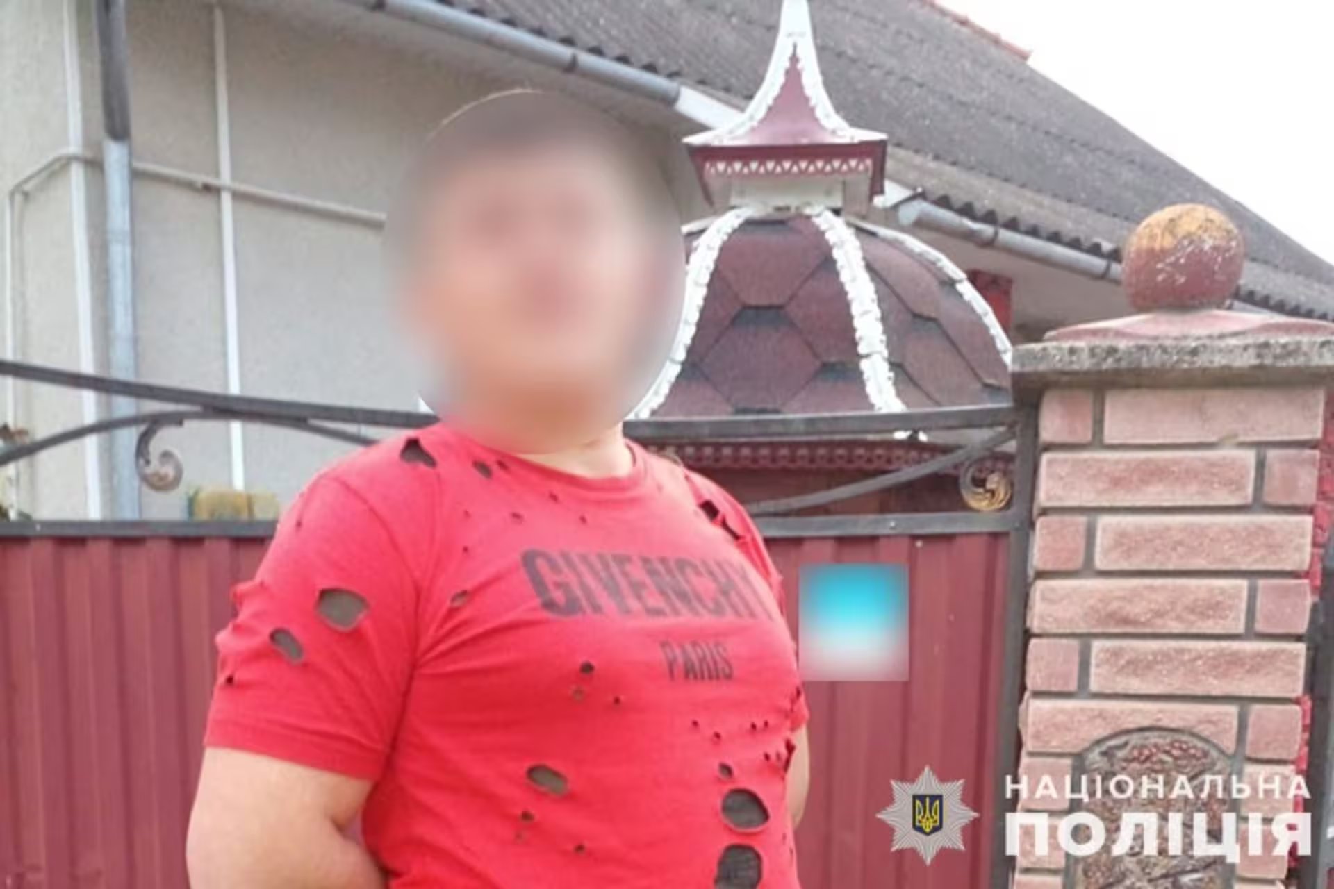 Молодик, котрий зарізав рідну матір і брата, проведе решту життя за ґратами