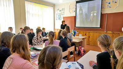 Школи Тернопільської громади отримають кошти на мультимедійне обладнання