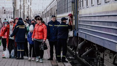 На Тернопільщину масово прибувають переселенці з південно-східних областей