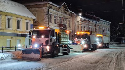 З Тернополя вночі вивезли більше 2 тисячі кубів снігу