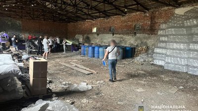 Подружжя з Тернопільщини продавало спирт... тоннами. ФОТО