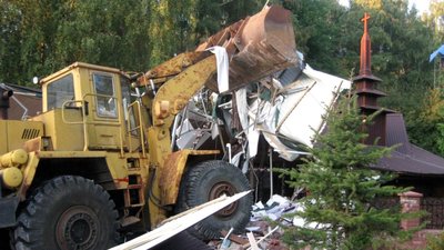 Від каплички у парку залишиться лише хрест