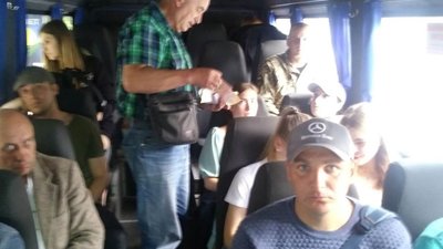 "Щоб я тебе більше не бачив!": водій маршрутки відмовився везти дитину з пільговим квитком