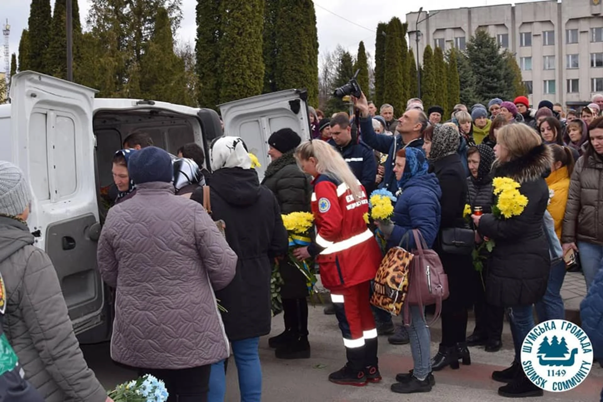 На колінах і з лампадками: на Тернопільщині зустріли полеглого Героя Сергія Грищука. ФОТО, ВІДЕО