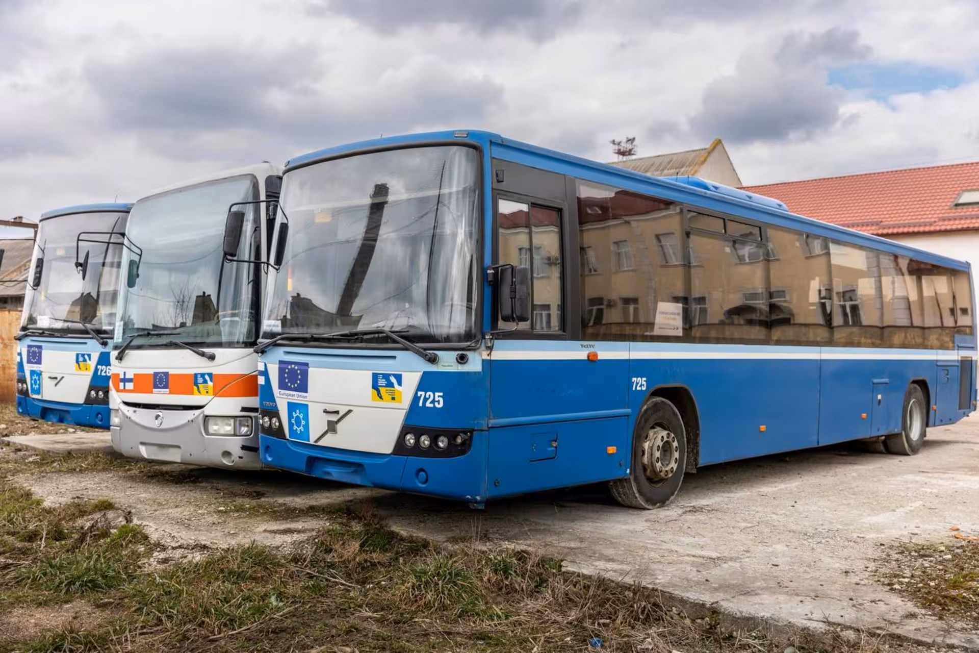 Стало відомо, які громади Тернопільщини отримають шкільні автобуси