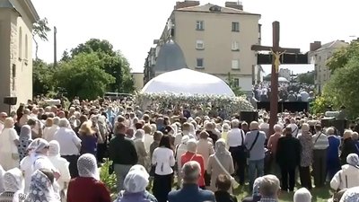 У Тернополі проходить урочисте богослужіння, яке очолив глава ПЦУ Епіфаній. Онлайн-трансляція