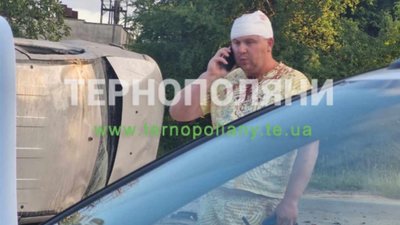 На Тернопільщині переселенець з Луганська протаранив автомобіль дружини зниклого безвісти захисника. ФОТО, ВІДЕО