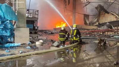 Через нічну атаку в Тернополі постраждали десять людей