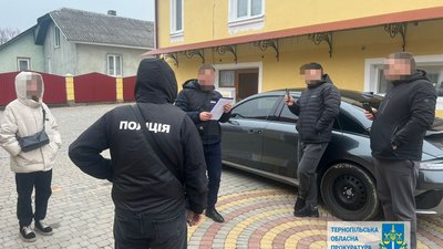 Завозили автомобілі нібито для ЗСУ, а потім продавали: троє ділків організували масштабну аферу