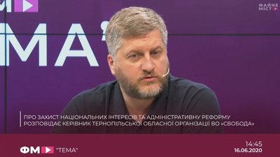 "Влада просто споглядає за діяльністю "п’ятої колони", ніяк не реагуючи", – Олег Сиротюк