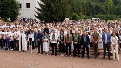 Тисячі паломників відвідали Всеукраїнську прощу до Зарваниці