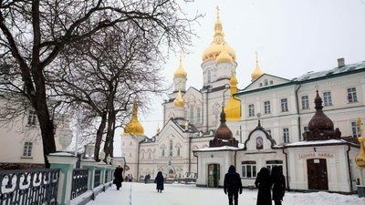 "Кричущий факт": у Почаївську лавру не впустили комісію з інвентаризації майна. ВІДЕО