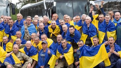 Провели у неволі вісім місяців і понад два роки: із російського полону повернулися двоє захисників з однієї громади