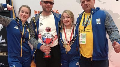 Тендітна дівчина з Тернопільщини стала чемпіонкою Європи з пауерліфтингу. ФОТО