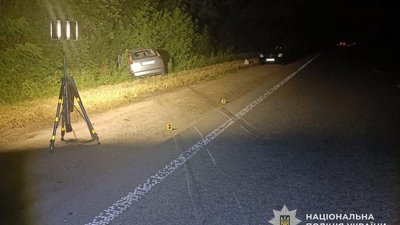 Два автомобілі злетіли в кювет: жахлива автотроща на Тернопільщині