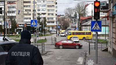 У  патрульній поліції пояснили, як правильно проїжджати одне з перехресть у Тернополі