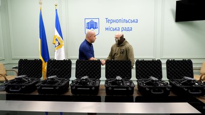 Тернопіль для ЗСУ: шість квадрокоптерів DJI Mavic для бійців 24-ї бригади ім. короля Данила