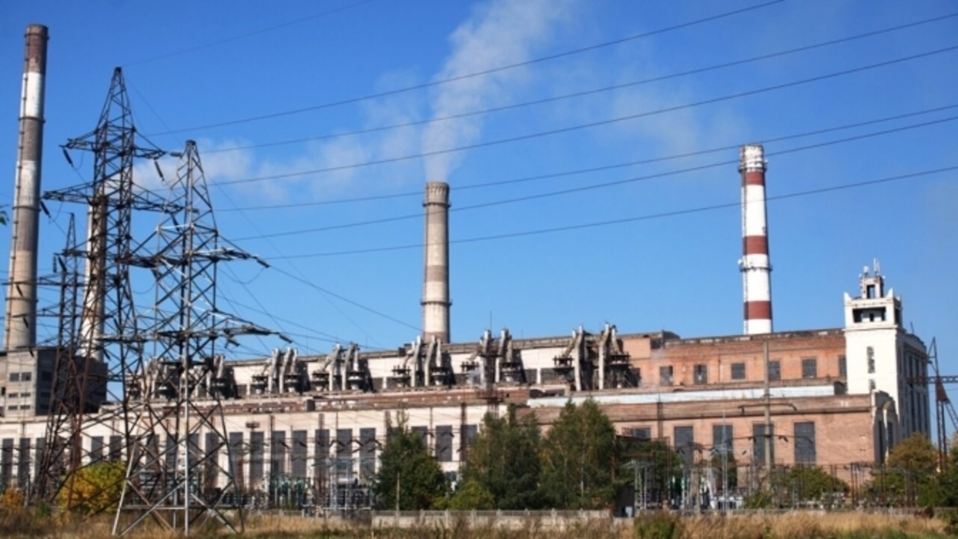 Важка ніч: ворог ракетами атакував енергетику на заході України