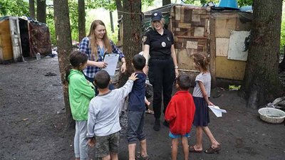 Антисанітарія та жебрацтво: поліція взялася за ромів, від яких потерпають тернополяни. ВІДЕО