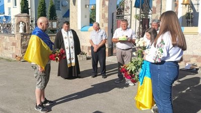 "Впізнала голос сина": із російського полону повернули захисника, якого рідні побачили на відео