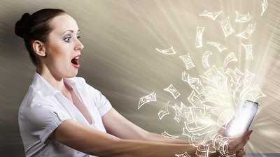 Тернополянка віддала шахраям понад 90 тисяч гривень, повіривши у легкий заробіток