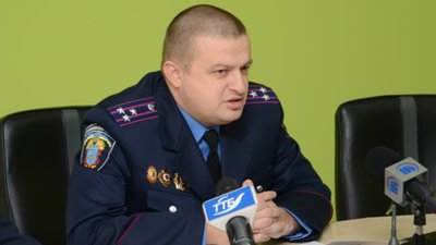 Скільки заробляє головний міліціонер області