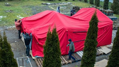 У Тернополі відкрили пункт незламності, де пригощатимуть гарячими обідами