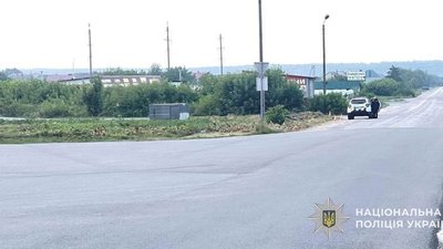 Молоду жінку збив бус: вона у реанімації із жахливими травмами