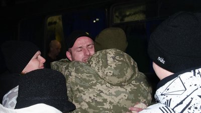 Майже два роки чекання: з полону повернулися двоє бійців з Тернопільщини. ФОТО